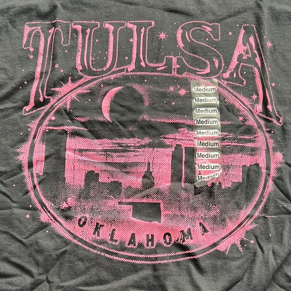 Tulsa Oklahoma T-shirt by Comfort Colors. NWT M - Picture 2 of 3